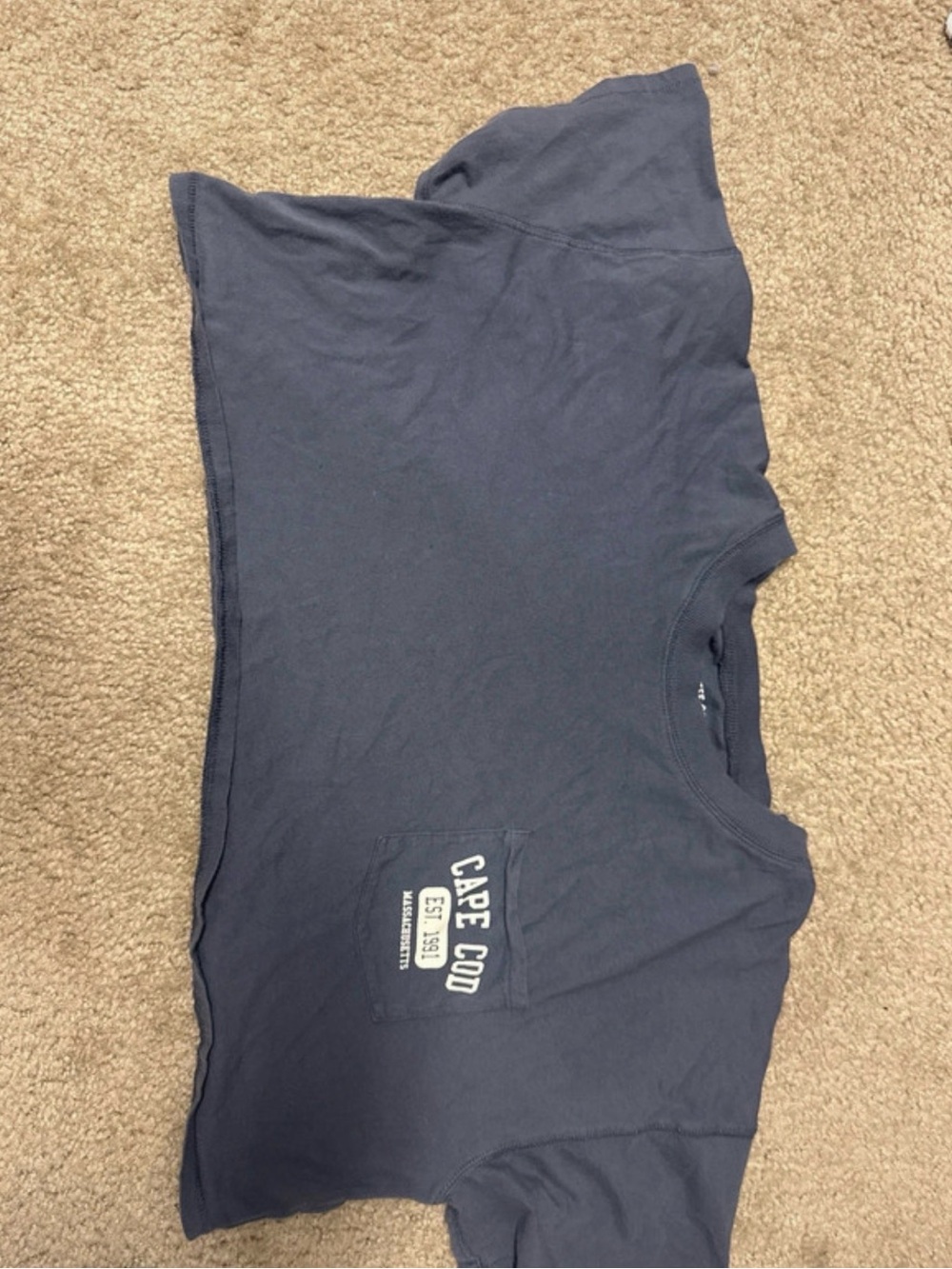 Aeropostale Navy Crop Tee with White Cape Cod Graphic - Picture 3 of 3
